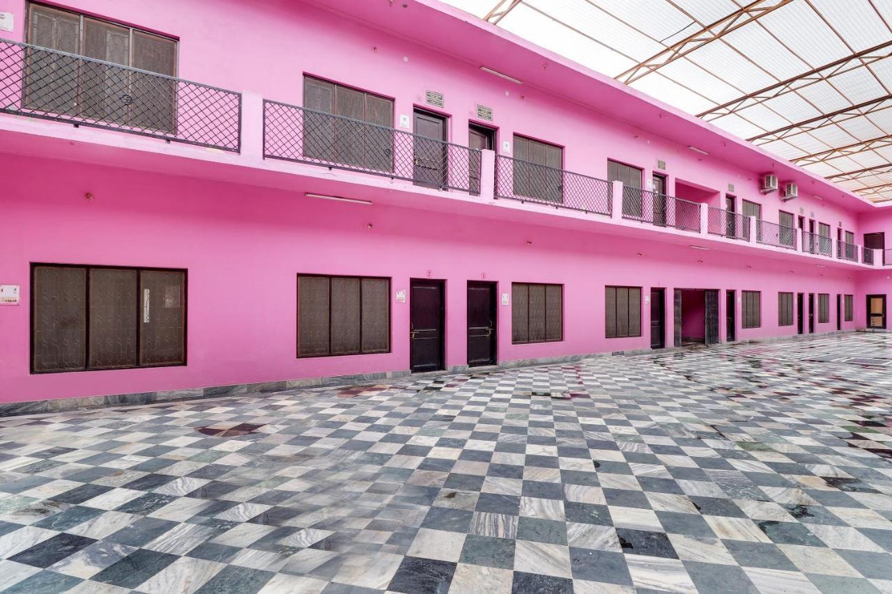 Hotel O Hanuman Bagh Ayodhya Esterno foto