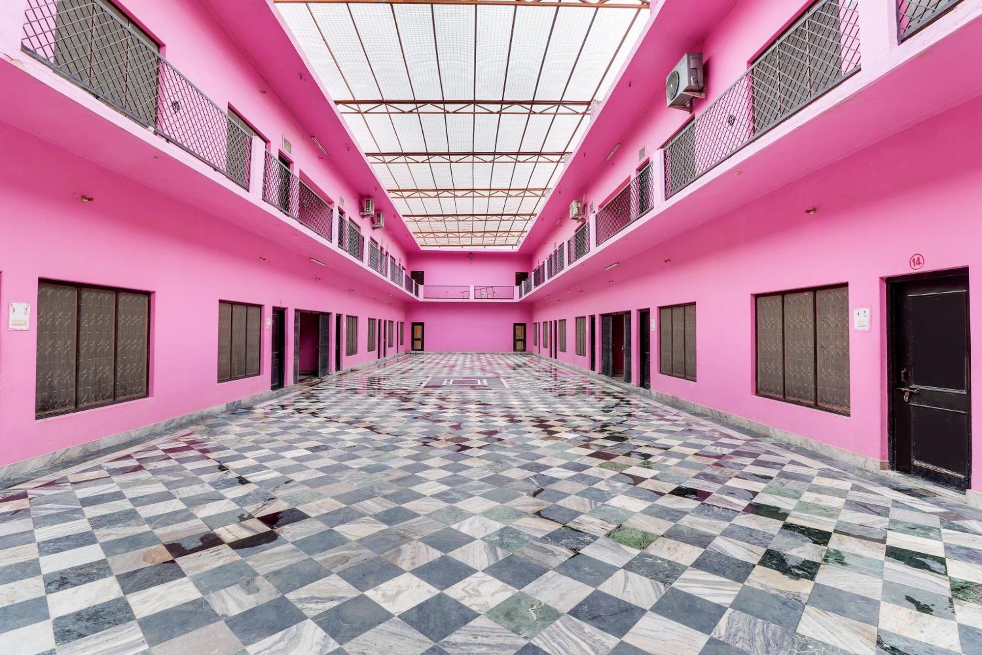 Hotel O Hanuman Bagh Ayodhya Esterno foto