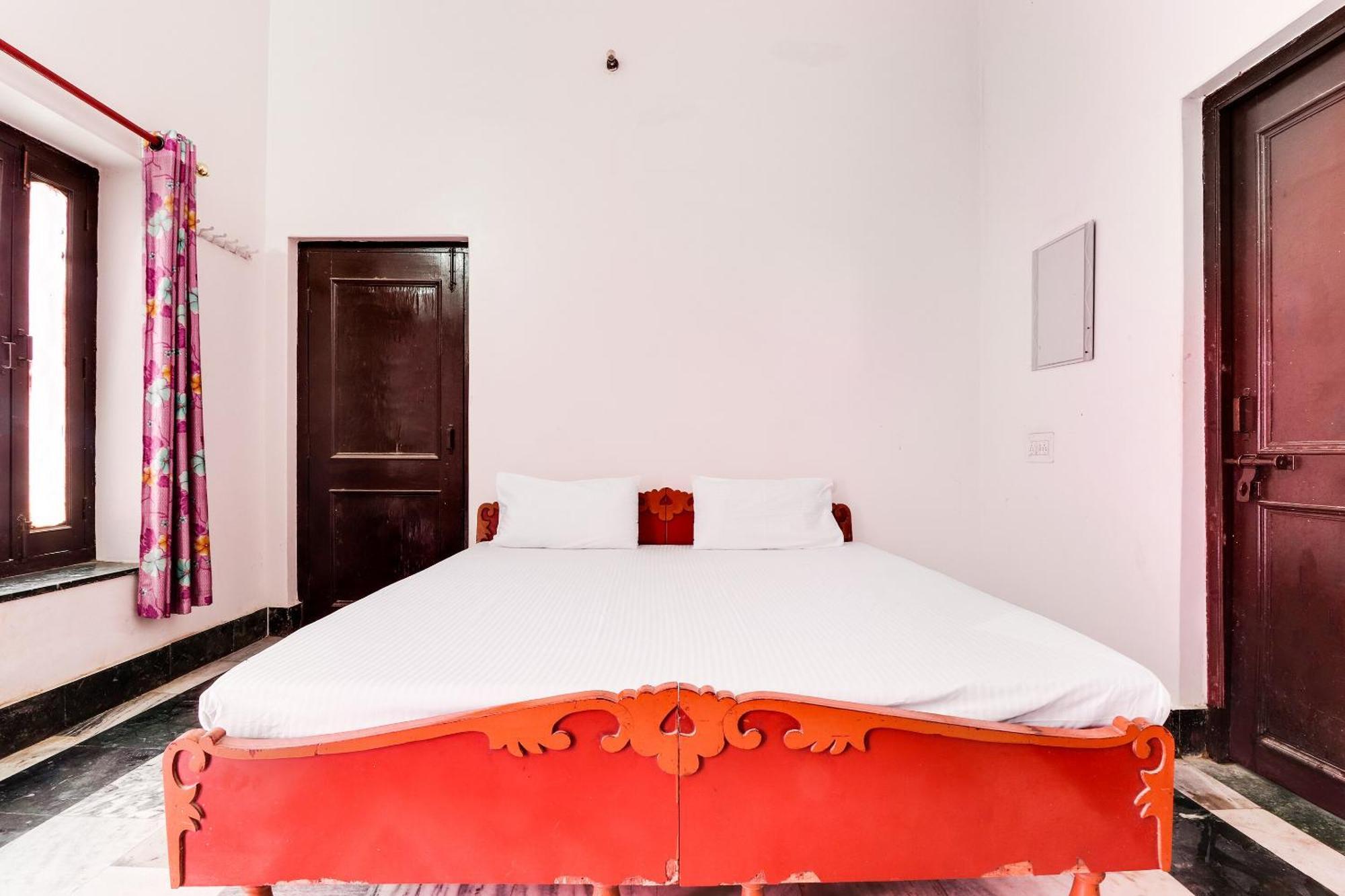 Hotel O Hanuman Bagh Ayodhya Esterno foto