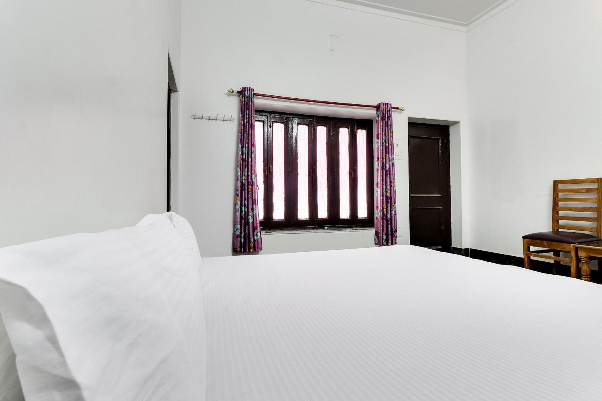 Hotel O Hanuman Bagh Ayodhya Esterno foto