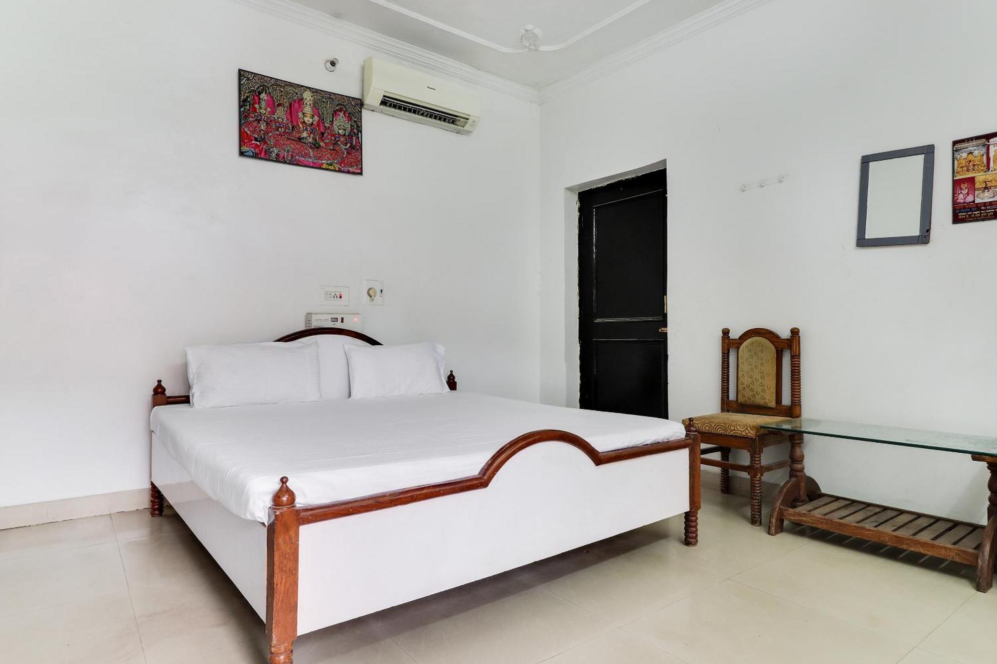 Hotel O Hanuman Bagh Ayodhya Esterno foto