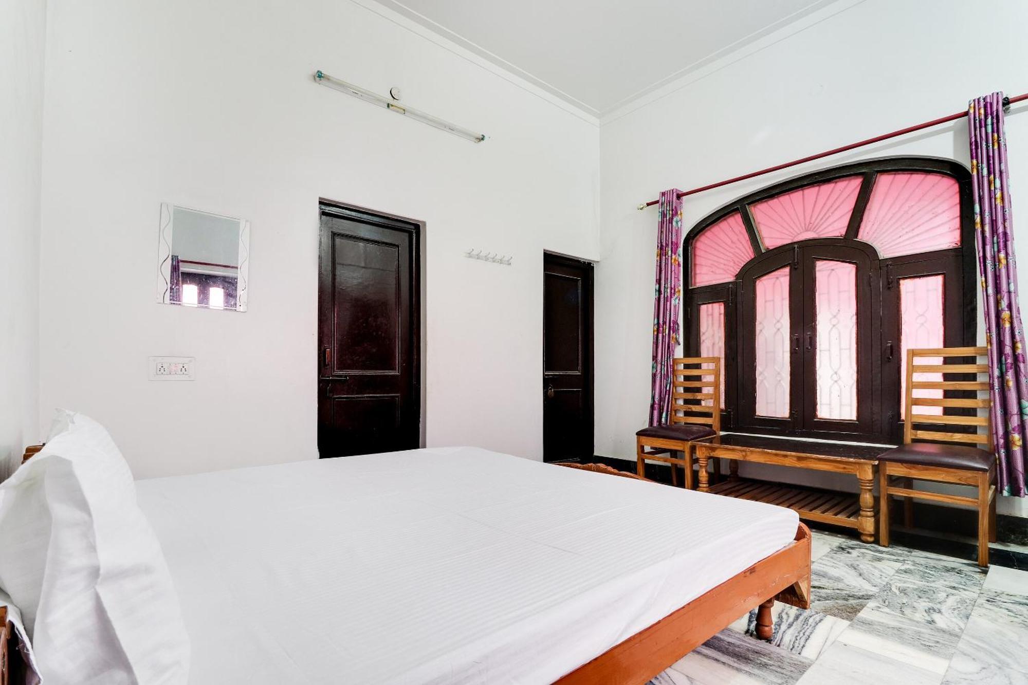 Hotel O Hanuman Bagh Ayodhya Esterno foto
